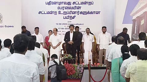 சட்டமன்ற உறுப்பினர்களுக்கான பயிற்சி முகாமை தொடங்கி வைத்தார் முதல்-அமைச்சர் விஜய்