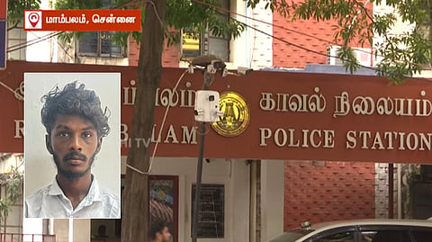 காதலிக்க வற்புறுத்தி இளம்பெண்ணுக்கு தொல்லை - இளைஞரை பிடித்து காவல்நிலையத்தில் ஒப்படைத்த சிங்கப்பெண் படை