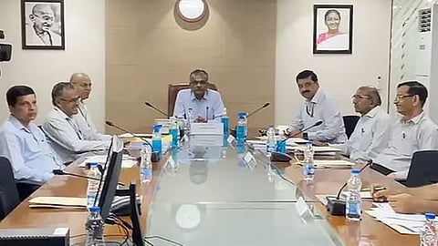 தமிழகத்துக்கு 40 டிஎம்சி தண்ணீர் திறக்க கர்நாடகாவுக்கு காவிரி மேலாண்மை ஆணையம் உத்தரவு