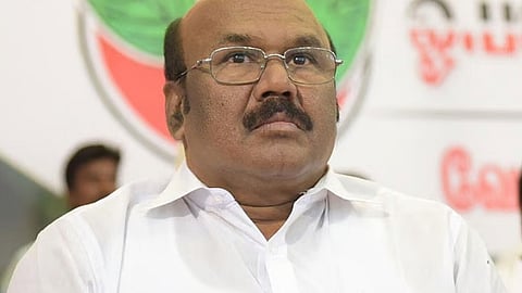 உசுப்பேத்தி விட்டுட்டு உம்முனும், கடுப்பேத்தி விட்டுட்டு கம்முனும் இருக்காதிங்க Bro!!; ஜெயக்குமார் விமர்சனம்