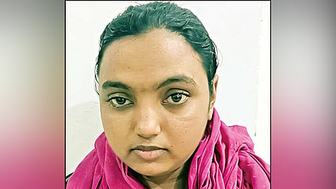 திருமணம் செய்வதாக கூறி ரூ.50 லட்சம் மோசடி செய்த இளம்பெண் கைது