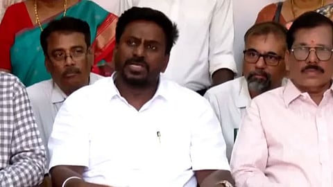 அமைச்சர் ராஜ்மோகன்
