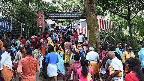 ஆனி மாத பவுர்ணமியையொட்டி சதுரகிரி கோவிலுக்கு செல்ல 4 நாட்கள் அனுமதி