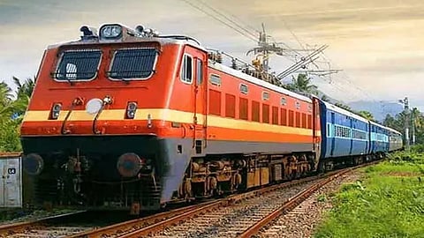 சென்னை -செங்கோட்டைக்கு வாரத்தில் 2 நாட்கள் சிறப்பு ரெயிலை இயக்க பரிந்துரை