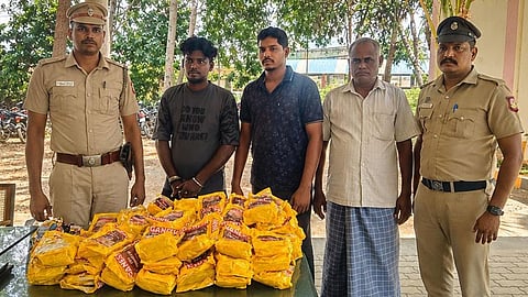 புகையிலை பொருட்கள் பறிமுதல், 3 பேர் கைது
