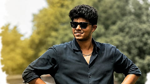 "என்னை கடத்திட்டு போயிட்டாரு"... வைரலாகும் விஜய்யின் மகன் ஜேசன் சஞ்சய் பேசும் வீடியோ