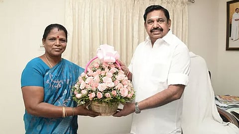 அதிமுக முன்னாள் அமைச்சர் எஸ்.வளர்மதி கட்சி பொறுப்பிலிருந்து நீக்கம் - எடப்பாடி பழனிசாமி அறிவிப்பு