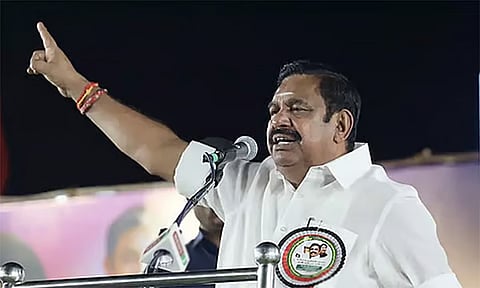10 மாவட்ட நிர்வாகிகளுடன் ஆலோசனை நடத்தும் எடப்பாடி பழனிசாமி