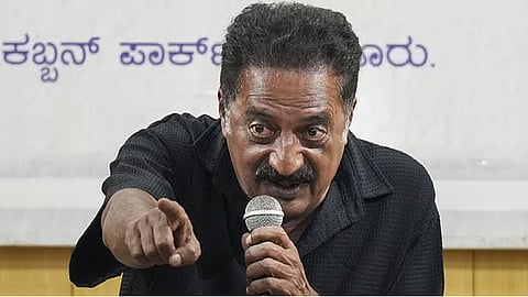 ஆந்திரா முதல்வரை விமர்சித்த யூடியூபர்கள் கைது - நடிகர் பிரகாஷ் ராஜ் கண்டனம்