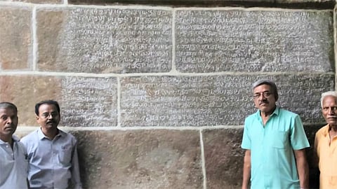 திருக்கோவிலுர் உலகளந்த பெருமாள் கோவிலில் 17- ஆம் நூற்றாண்டு கல்வெட்டு கண்டுபிடிப்பு