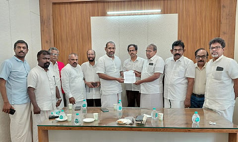 இந்திய கம்யூனிஸ்டு கட்சித் தலைவர்களை சந்தித்த இலங்கை அரசியல் கட்சிகளின் பிரதிநிதிகள்