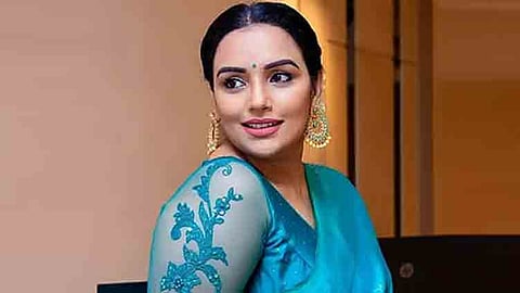 ஸ்வேதா மேனன் மீது அடுக்கடுக்கான குற்றச்சாட்டுகள்... கேரள திரையுலகில் பரபரப்பு