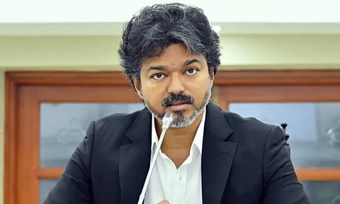 கரூரில் உயிரிழந்தவர்களின் குடும்பத்தினருக்கு அரசு வேலை வழங்க தடை கேட்டு வழக்கு - விரைவில் விசாரணை
