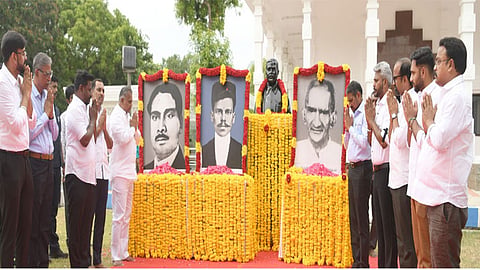 தியாகிகள் தினம்,அமைச்சர்கள் மரியாதை