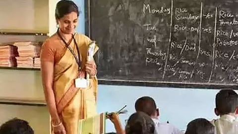 பகுதிநேர ஆசிரியர்கள்