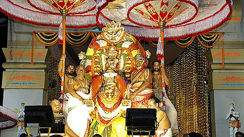 சீனிவாசமங்காபுரம் கல்யாண வெங்கடேஸ்வரர் கோவிலில் சாக்ஷாத்கார வைபவோற்சவம், கருட சேவையுடன் நிறைவு பெற்றது.
