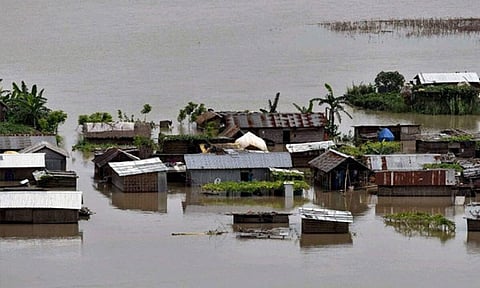 அசாமில் வெள்ளம்; 1.7 லட்சம் பேர் கடுமையாக பாதிப்பு