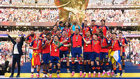உலகக்கோப்பை கால்பந்து வெற்றி கொண்டாட்டத்தில் துயரம்: ஸ்பெயினில் சிறுவன் பலி; 2 பேர் காயம்