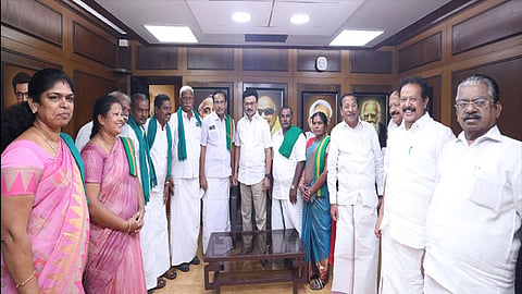 மு.க.ஸ்டாலினுடன் காவிரி விவசாய சங்க தலைவர்கள்