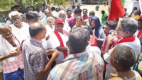 தூத்துக்குடியில் சி.பி.எம். காத்திருப்பு போராட்டம்
