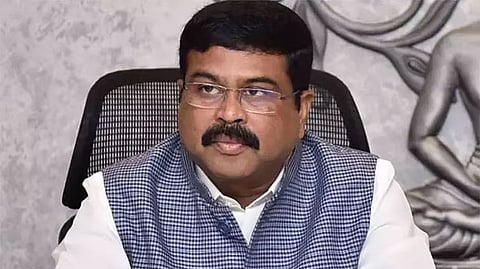 மத்திய மந்திரி தர்மேந்திர பிரதான் ராஜினாமா!