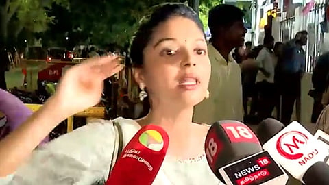 நடிகை சனம் ஷெட்டி