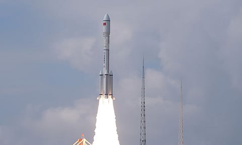 அதிநவீன செயற்கைக்கோள்களை விண்ணில் செலுத்திய சீனா