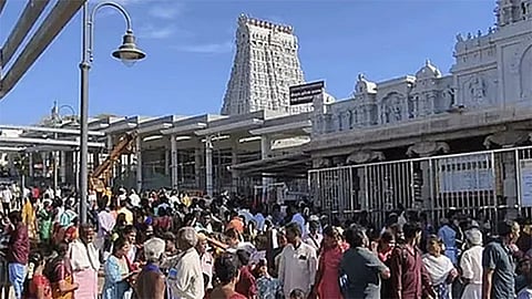 ‘திருச்செந்தூரில் தரிசன நேரம் குறைக்கப்படவில்லை’ - கோவில் நிர்வாகம் விளக்கம்