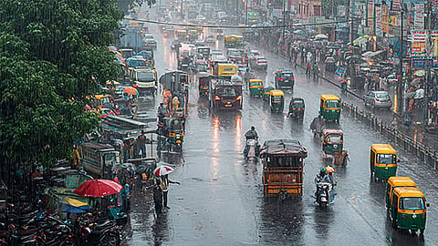 8 மாவட்டங்களில் மதியம் 1 மணி வரை மழைக்கு வாய்ப்பு
