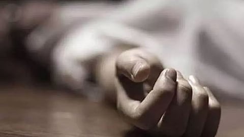 தொழிலாளி விஷம் குடித்து தற்கொலை