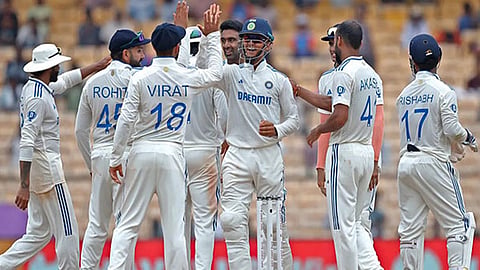 அதிக டெஸ்ட் போட்டிகளில் ஆடிய அணிகளை தற்போது பார்க்கலாம்.