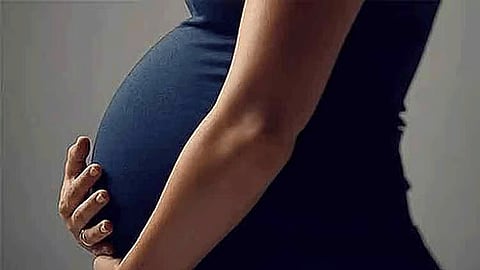 16 வயது மாணவி கர்ப்பம்: கல்லூரி மாணவர் போக்சோவில் கைது