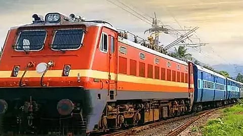 ரெயில் நிலையங்களில் குப்பை போட்டால் இனி ரூ.1,000 அபராதம்