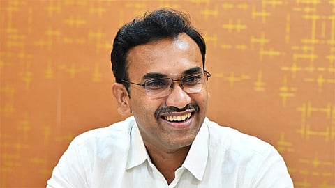 ரூ.25 லட்சம் இலவச மருத்துவ காப்பீட்டு திட்டம் எப்போது அமலுக்கு வரும்? - அமைச்சர் அருண்ராஜ் விளக்கம்