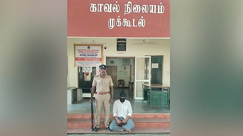 வீட்டின் மீது பெட்ரோல் நிரப்பிய பாட்டில் வீச்சு; வாலிபர் கைது.