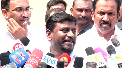 ‘தனக்கென்று தனி பாதையை வகுத்துக் கொண்டவர் நடிகர் அஜித்’ - அமைச்சர் ராஜ்மோகன்