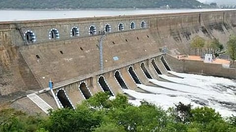 மேட்டூர் அணையிலிருந்து வினாடிக்கு 12,000 கன அடி நீர் திறக்க முடிவு