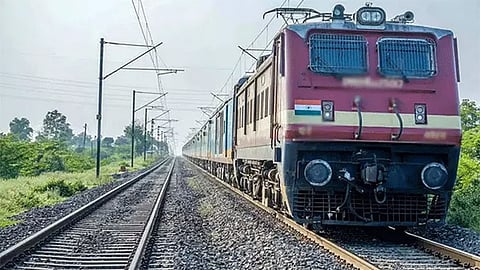 சென்னை சென்டிரல் -சூலூர்பேட்டை உள்ளிட்ட 5 பயணிகள் ரெயில் ரத்து