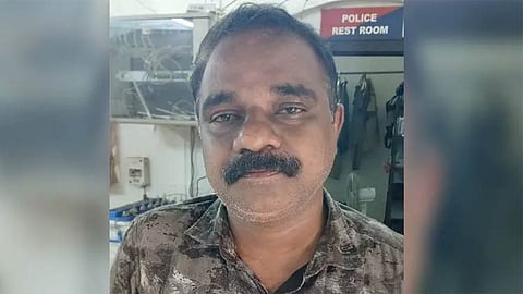 கேரளாவில் அதிர்ச்சி: ஓடும் ரெயிலில் பெண் பயணிக்கு பாலியல் தொல்லை கொடுத்த டிக்கெட் பரிசோதகர்