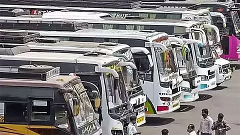 கூடுதல் டிக்கெட் கட்டணம் வசூலித்த 639 ஆம்னி பேருந்துகள்; ரூ.30.77 லட்சம் அபராதம்