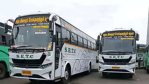 தொடர் விடுமுறை முடிந்து சென்னை திரும்ப 4 ஆயிரத்து 95 சிறப்பு பஸ்கள் இயக்கம்