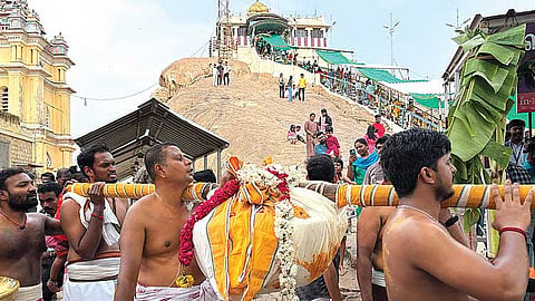 திருச்சி உச்சிப்பிள்ளையாருக்கு 75 கிலோ மெகா கொழுக்கட்டை படையல்