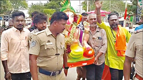 விநாயகர் சிலையுடன் கச்சத்தீவுக்கு செல்ல முயன்ற 10 பேர் கைது