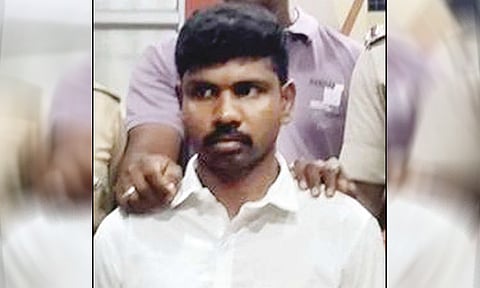 லாட்ஜில் ஒன்றாக தங்கியிருந்த போது பெண்ணை கொன்றது ஏன்..? - கைதான டிரைவர் பரபரப்பு வாக்குமூலம்