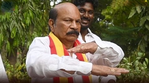 எம்எல்ஏ வி.எஸ்.பாபு
