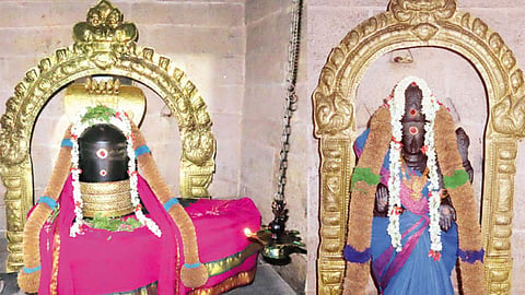 கடலூர் மாவட்டம் வையங்குடி கிராமத்தில் லோகநாயகி உடனுறை பசுபதீஸ்வரர் திருக்கோவில் அமைந்துள்ளது.