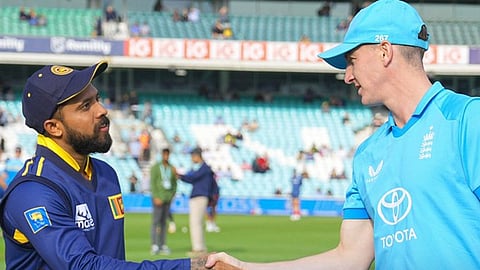 கடைசி ஒருநாள் போட்டி: இங்கிலாந்து பேட்டிங் தேர்வு