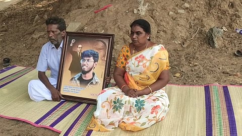 கவின் பெற்றோரிடம் அமைச்சர் நிர்மல்குமார் செல்போனில் பேச்சு; மேல்முறையீடு செய்யப்படும் என உறுதி