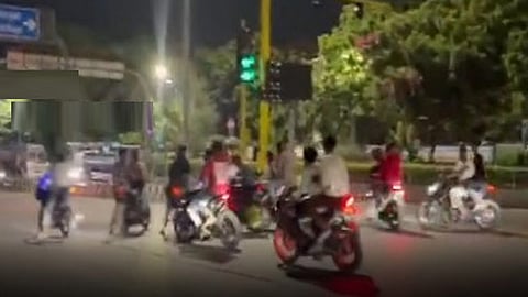 சென்னை: பைக் ரேசில் ஈடுபட்ட இளைஞர்களில் 3 பேர் கைது