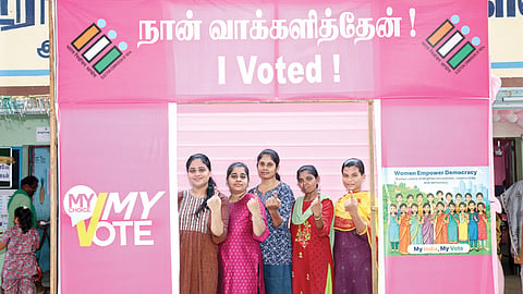மதுராந்தகம், தாராபுரம் இடைத்தேர்தல்: வாக்குப்பதிவு தொடக்கம்